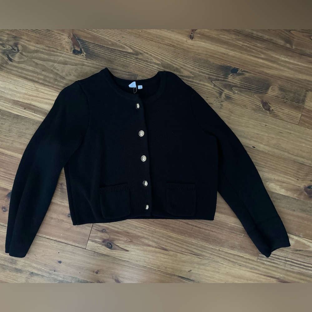 Gap Sweater Jacket. Very professional looking. Thick and good quality. - Picture 2 of 4